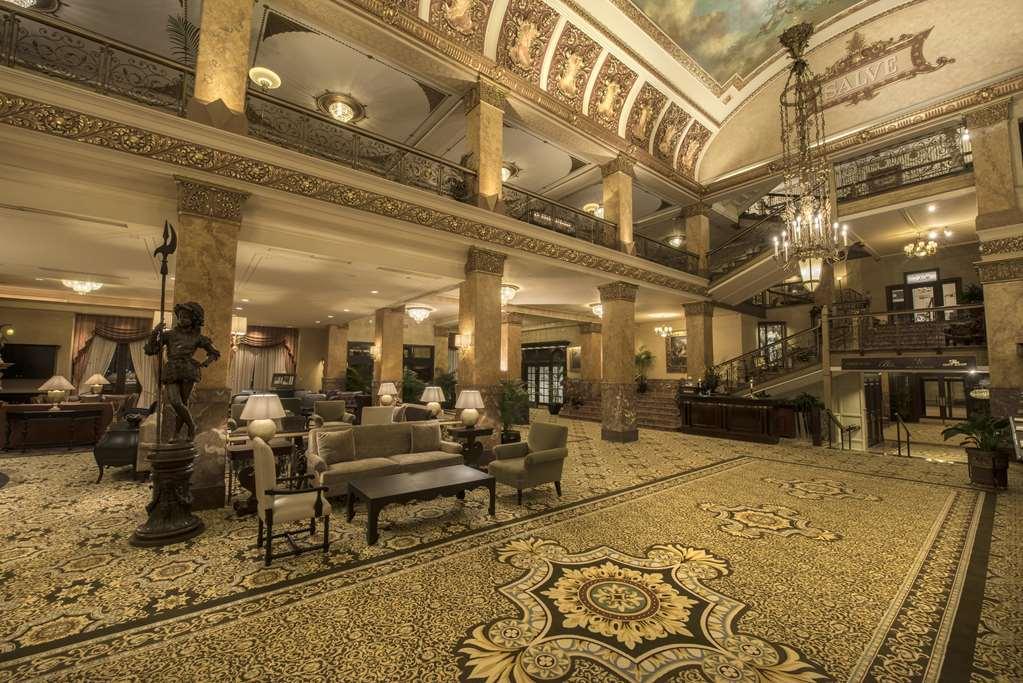 The Pfister Hotel Милуоки Экстерьер фото