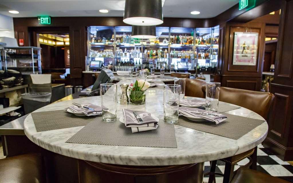 The Pfister Hotel Милуоки Ресторан фото