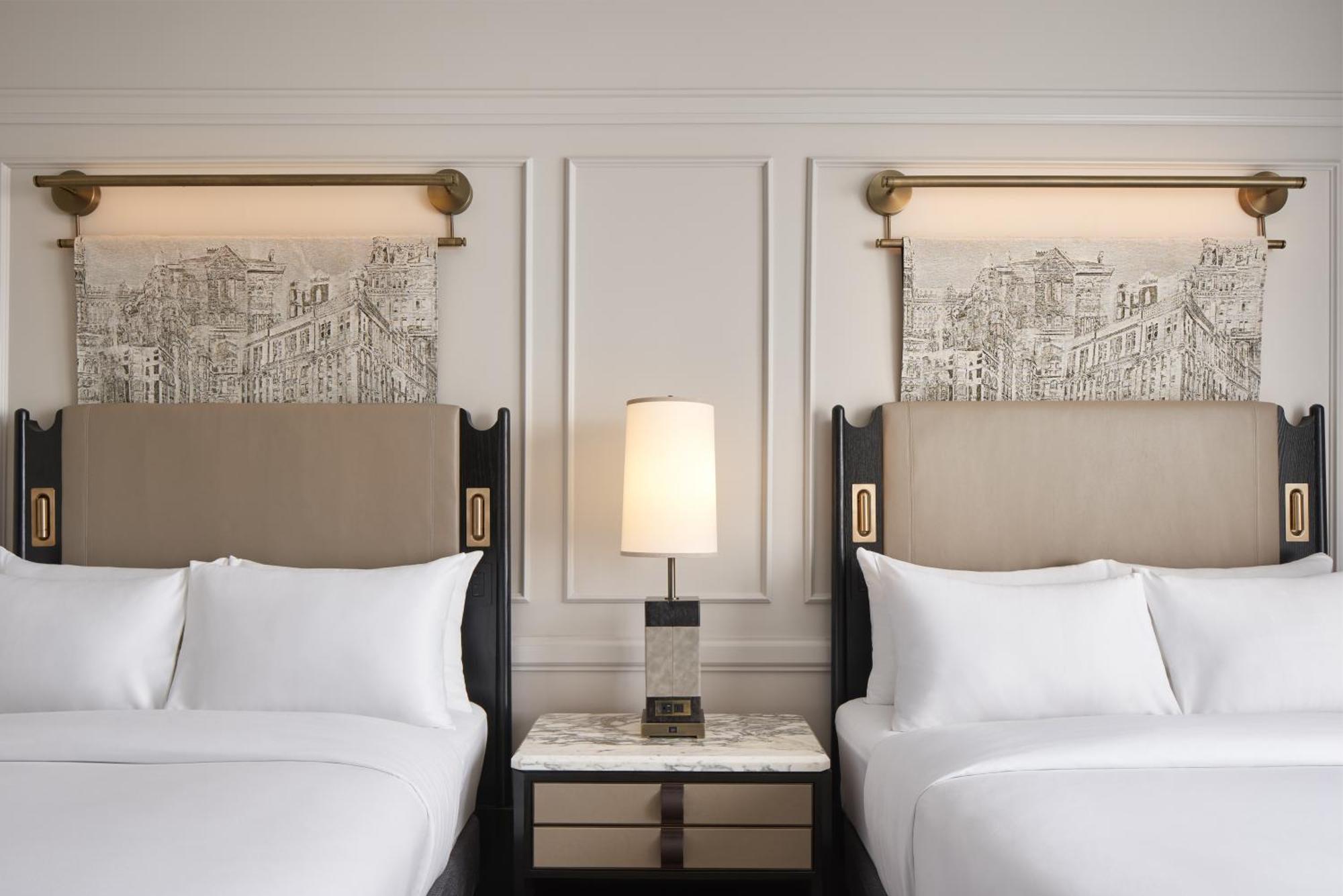 The Pfister Hotel Милуоки Экстерьер фото